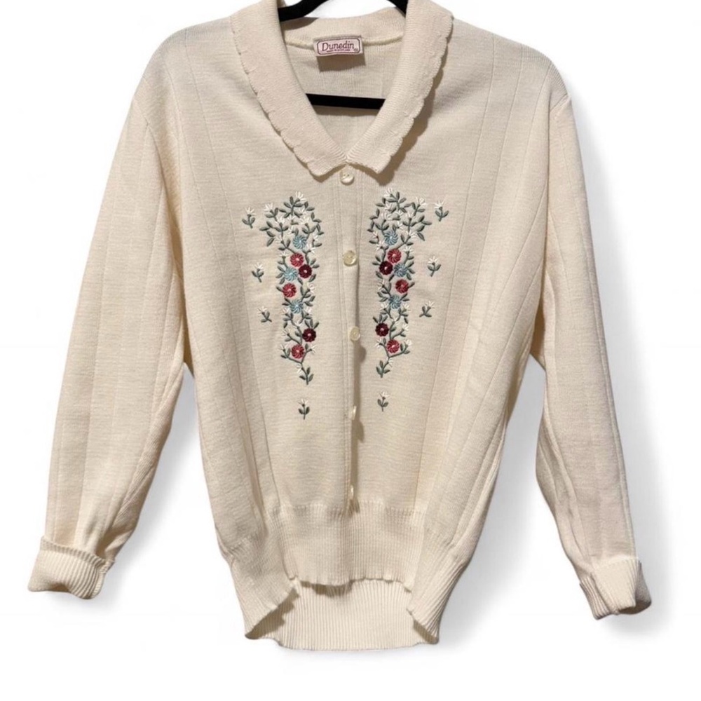 Vintage Dunedin Grandma Sweater with Peterpan Collar Floral Embroidered